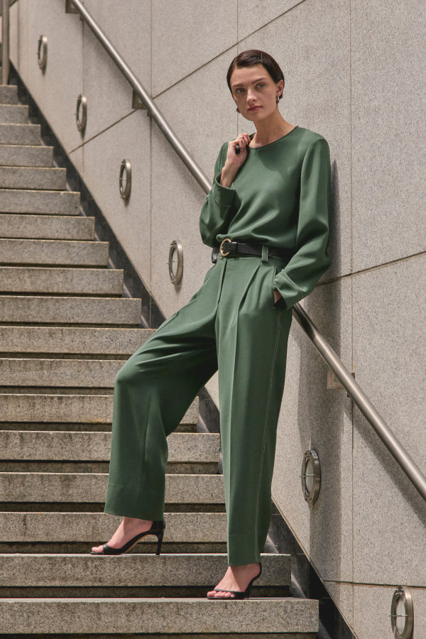 Arlo Breeze Pant - Everyday Crepe :: Dusty Pine