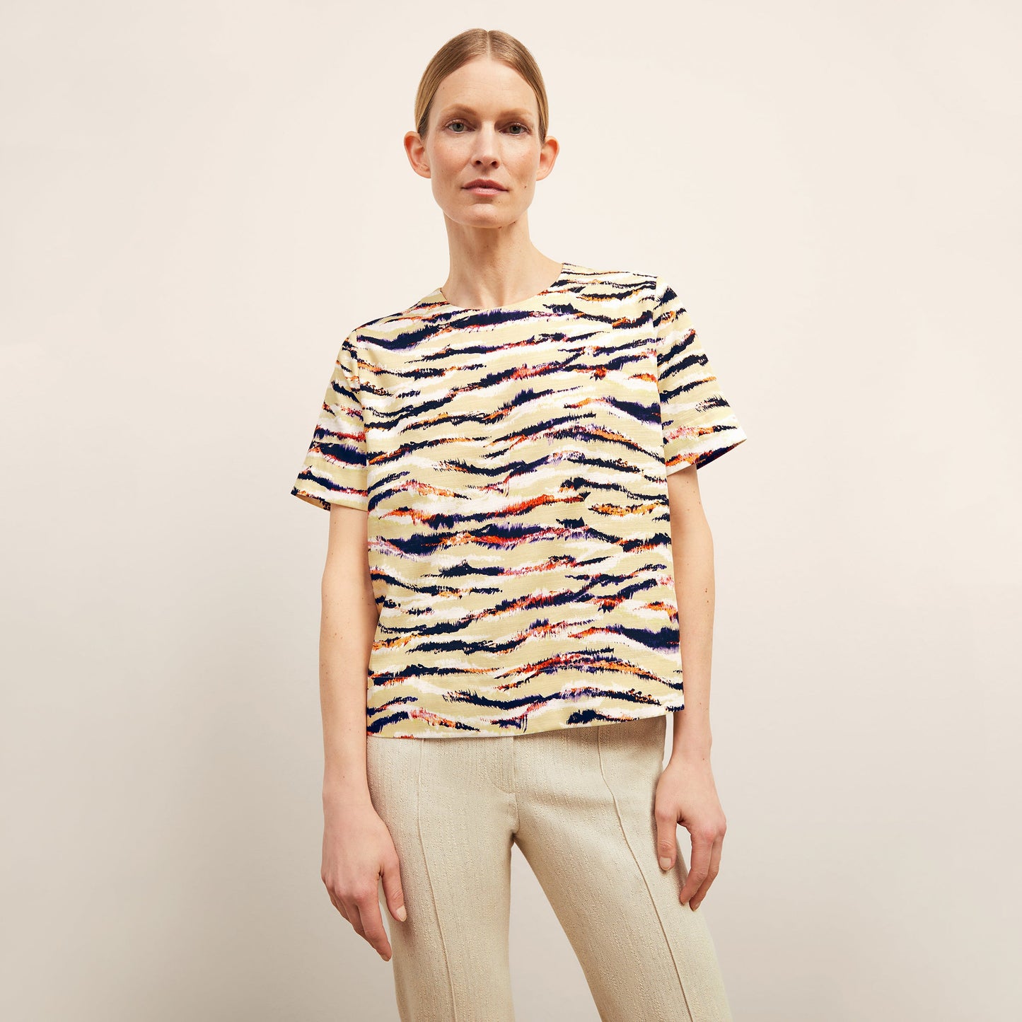 Annika Tee - Airy Cotton :: Savannah Print