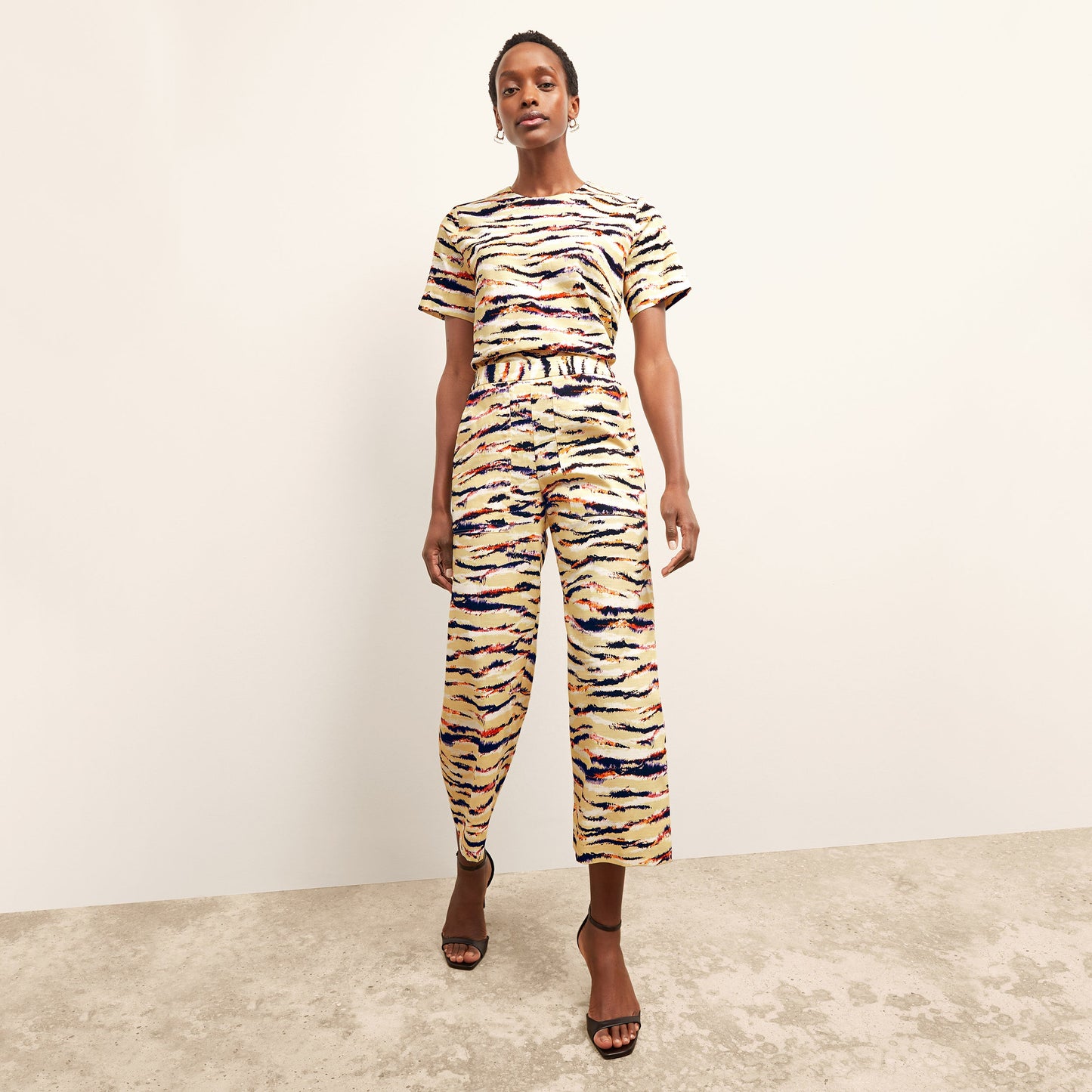 Annika Tee - Airy Cotton :: Savannah Print