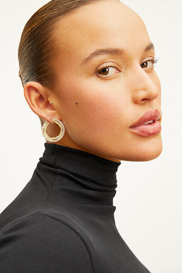 Yang Earrings :: Gold