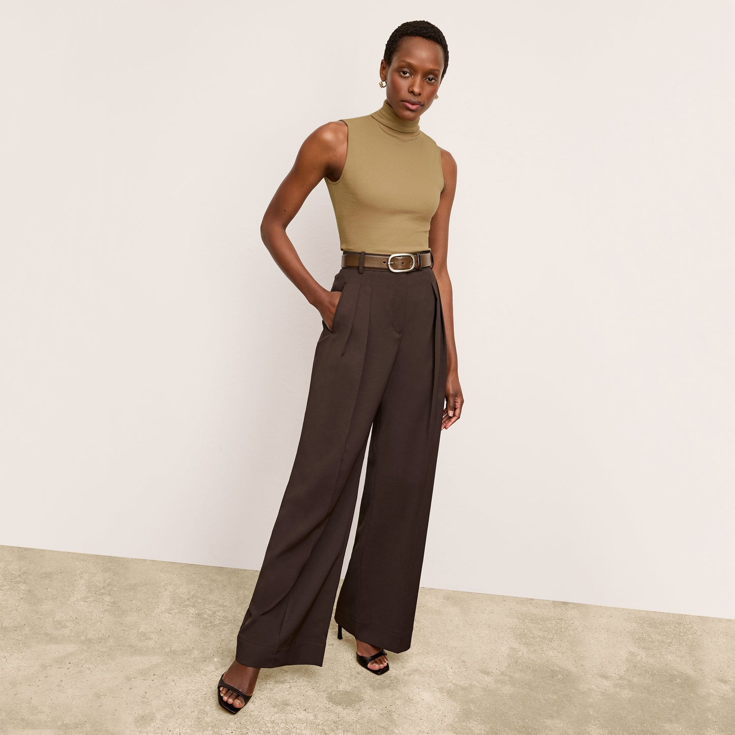 Bia Pleated Trouser - Air Twill :: Date